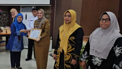 Camat Kampar Utara Terima Penghargaan, Ternyata Karena ini