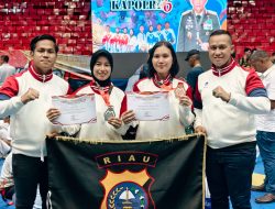 Polwan Polda Riau Raih 2 Medali di Kejuaraan Taekwondo Kapolri Cup
