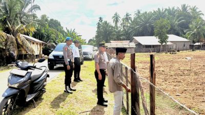 Kapolsek Cerenti dan Upika Cek Lahan Ketahanan Pangan Jagung Pipil di Desa Sikakak