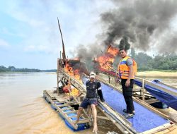 48 Rakit Penambangan Emas Liar di Sungai Kuantan Dimusnahkan, Kapolsek Cerenti Tegaskan ini