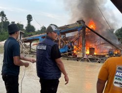 12 Rakit Dimusnahkan, 2 Terduga Diamankan, Kapolres Kampar : Segala Pelanggaran Akan Ditindak Tegas