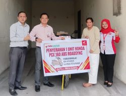 BRK Syariah Capem Petapahan Berikan Hadiah Langsung ke Nasabah, Berikut Kisahnya